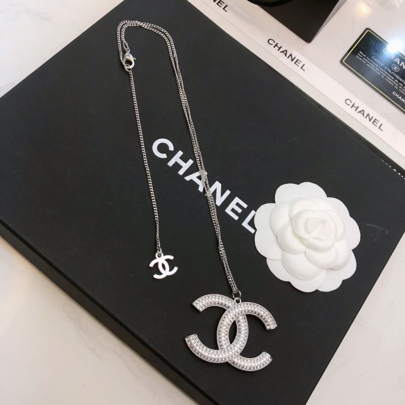 Ch**el necklaces